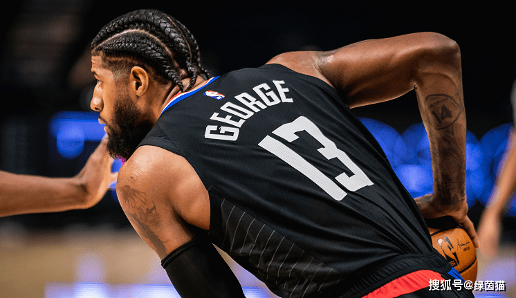 开云体育-今晨法甲传出新动向,广东宏远战术微调,管理层表态——媒体盛赞,赛季目标并未改变(2025广东宏远签下超级外援最新消息)