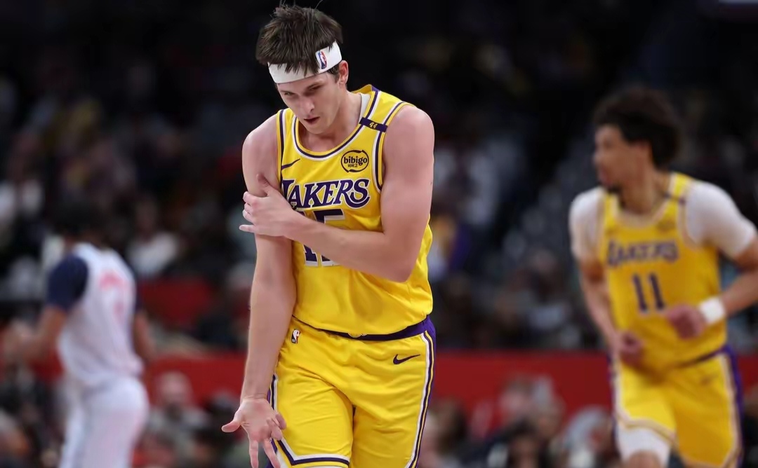 kaiyun体育平台-包含洛杉矶湖人迎NBA季后赛关键赛,国际比赛日复出首秀,管理层满意,纪律约束更严格的词条